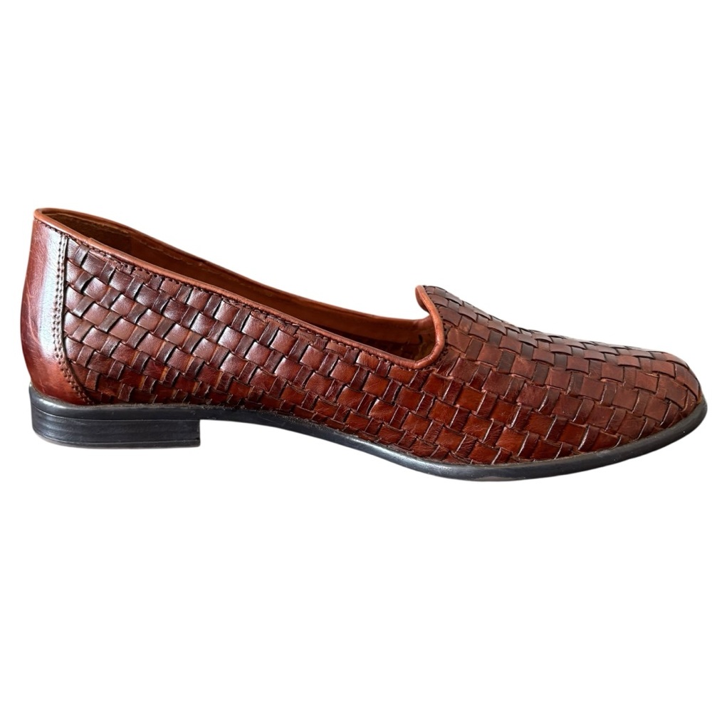 SOLD .. Women’s Trotters Slip On Loafer Flats Brown Woven Leather Sz 8M - Picture 1 of 8